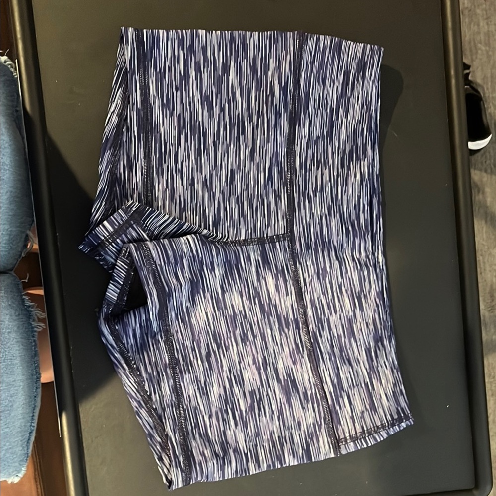 FLEO Women’s Blue Patterned Shorts